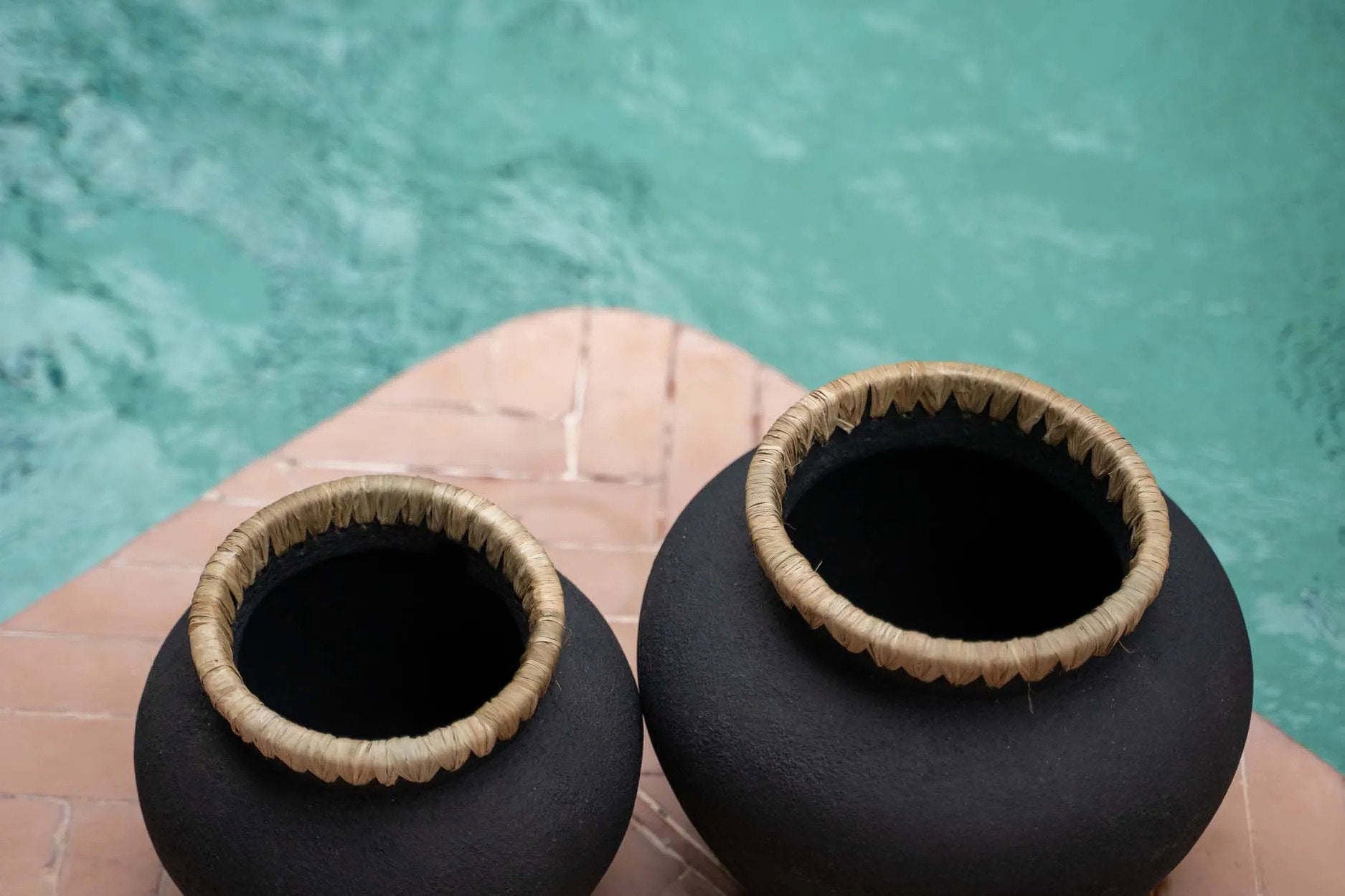 the-styly-vase-black-natural-l