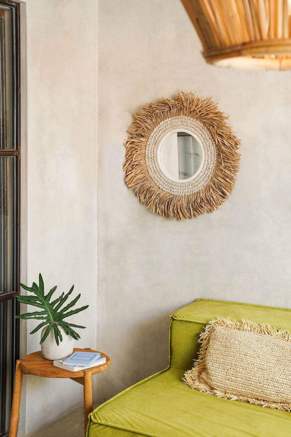 the-raffia-cowrie-mirror-natural-white