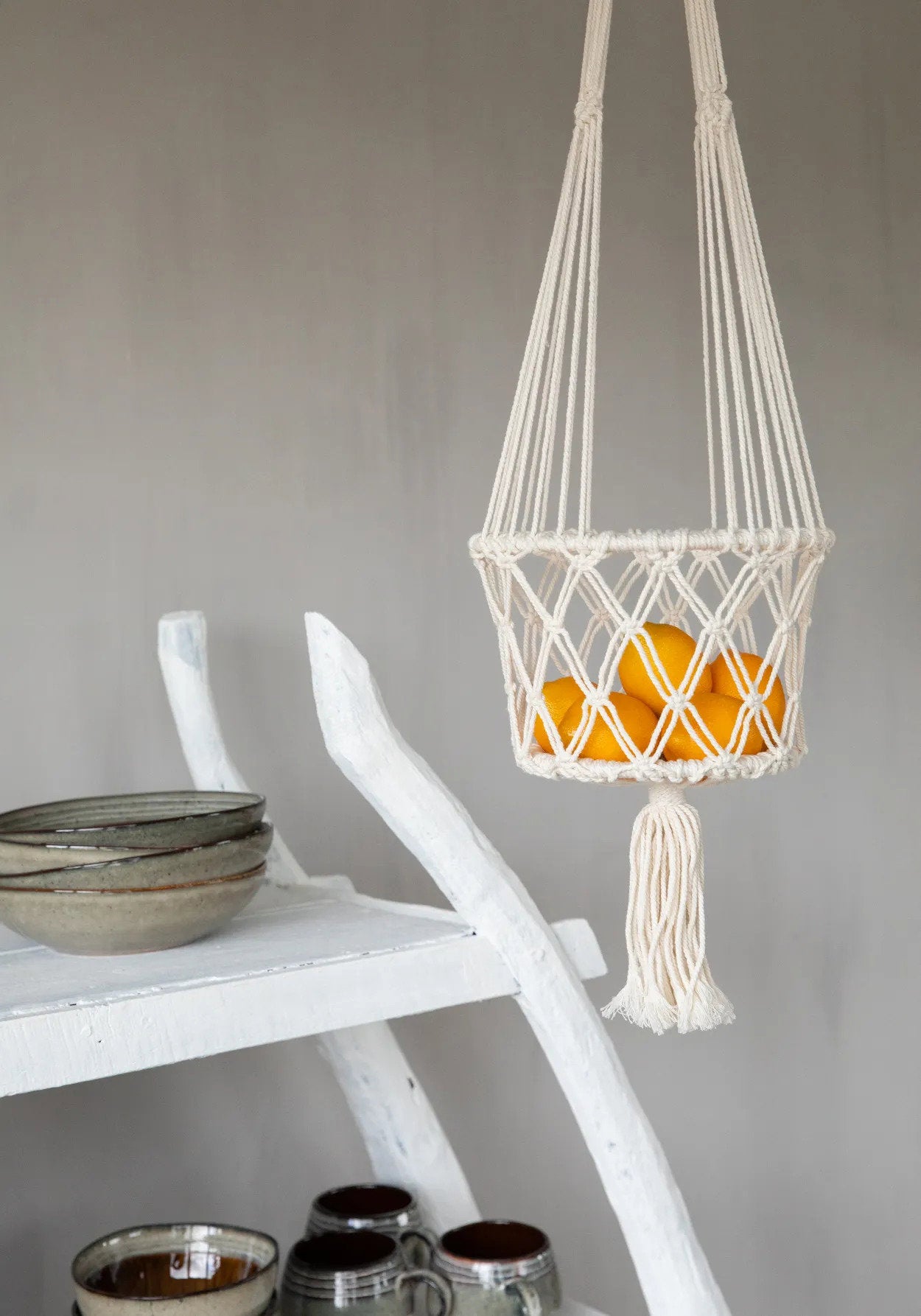 the-macrame-plant-holder-white-l