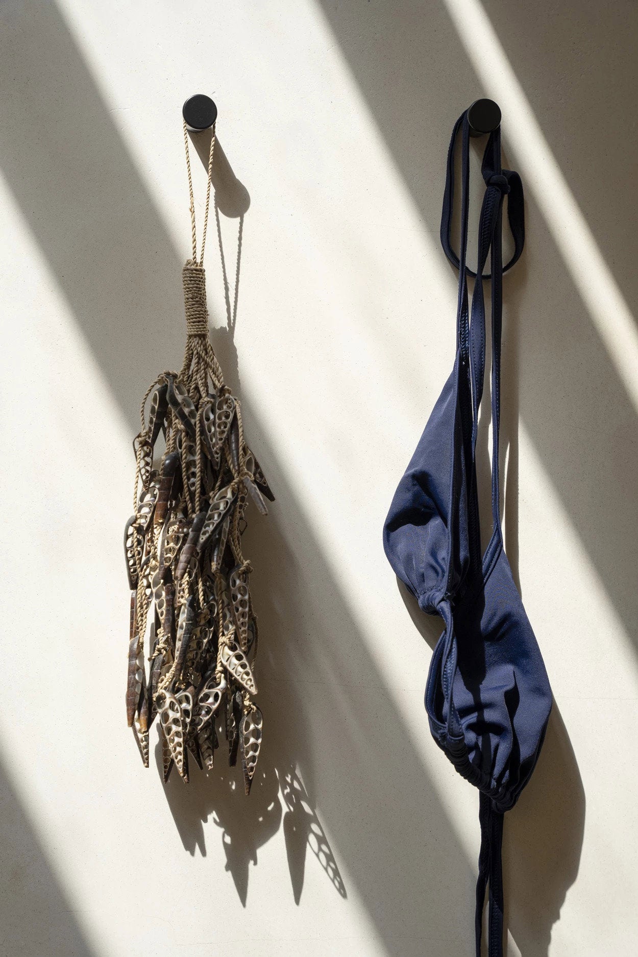 the-unicorn-shell-tassel-brown