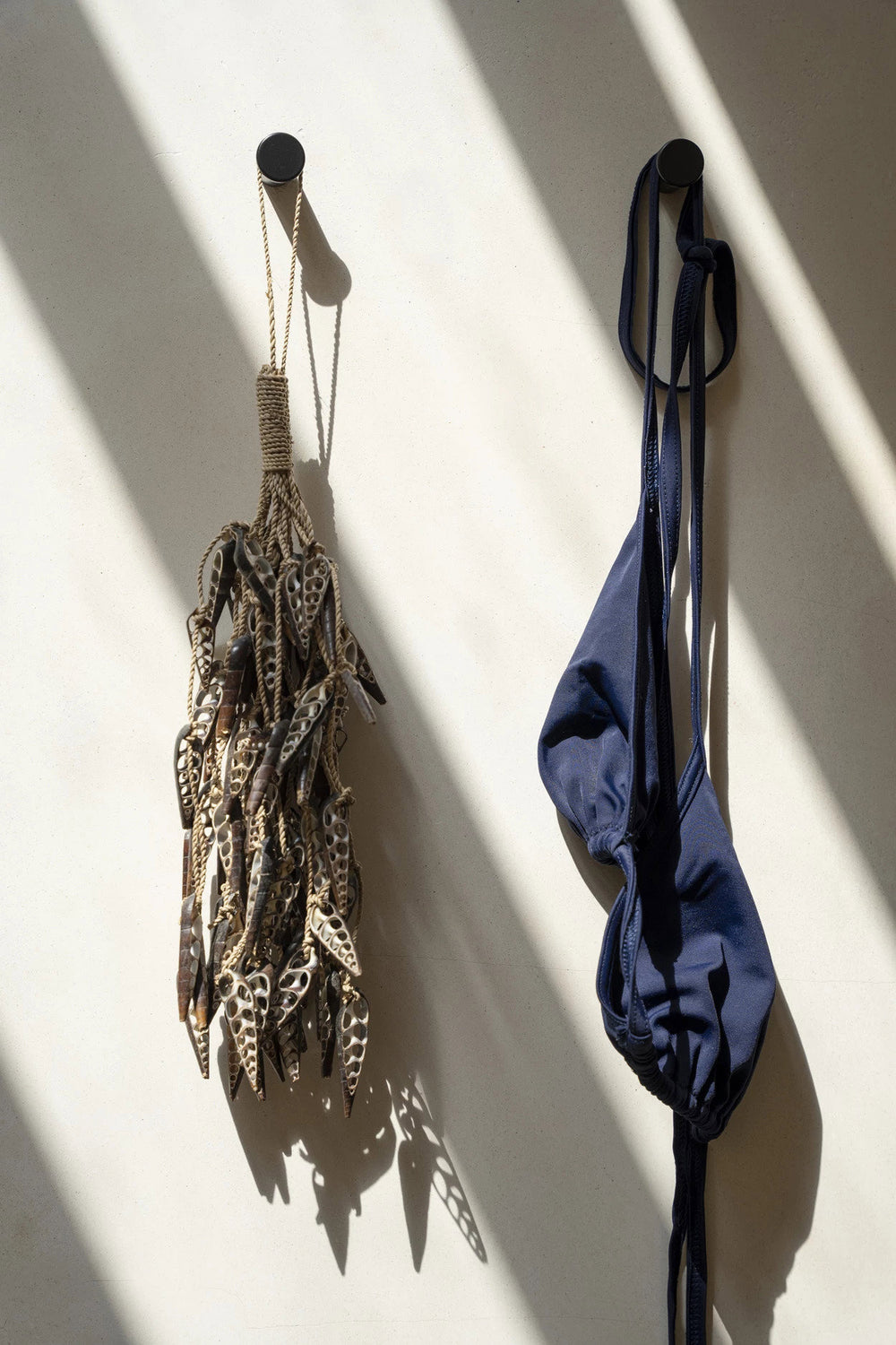 the-unicorn-shell-tassel-brown