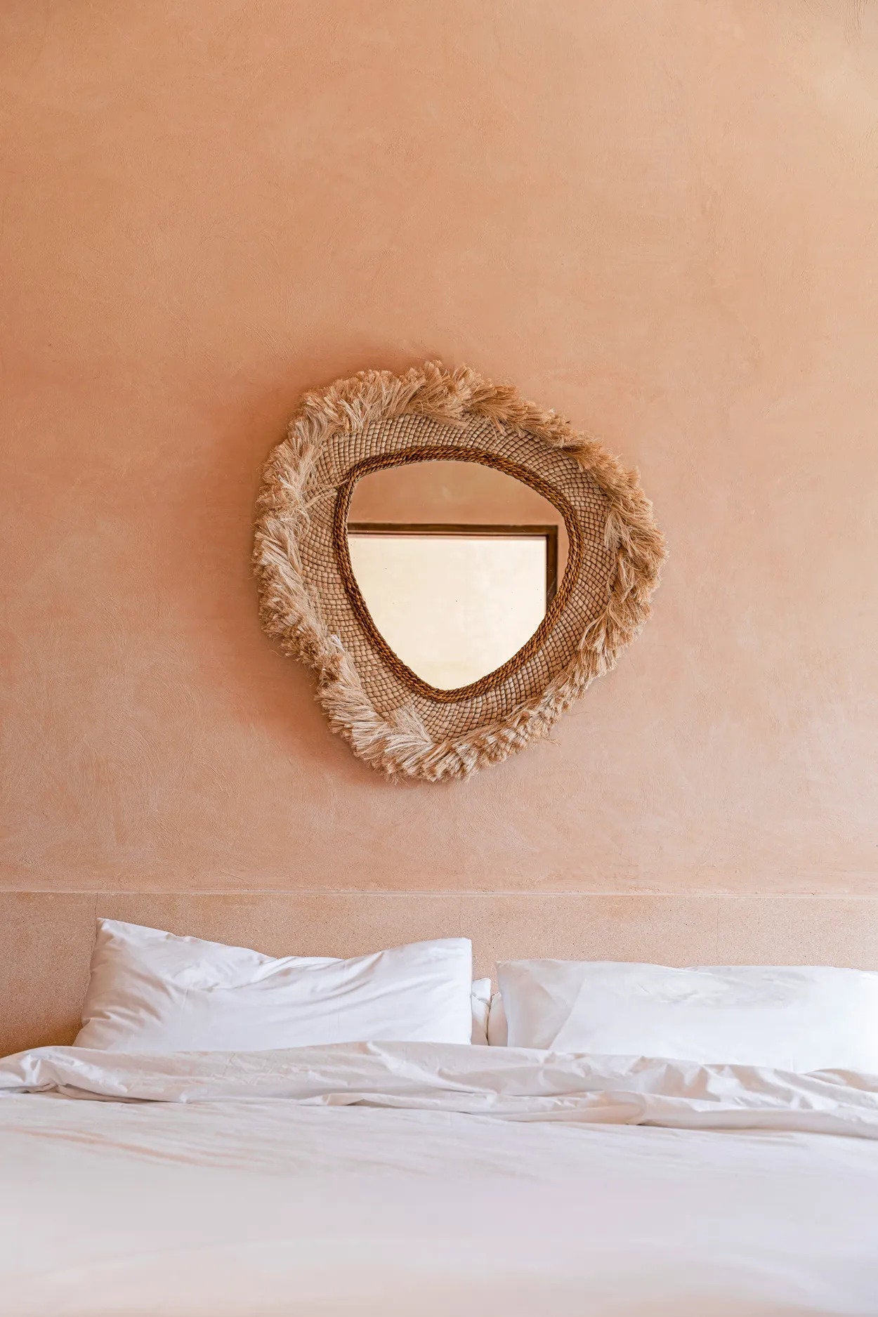 the-la-contessa-mirror-natural-l