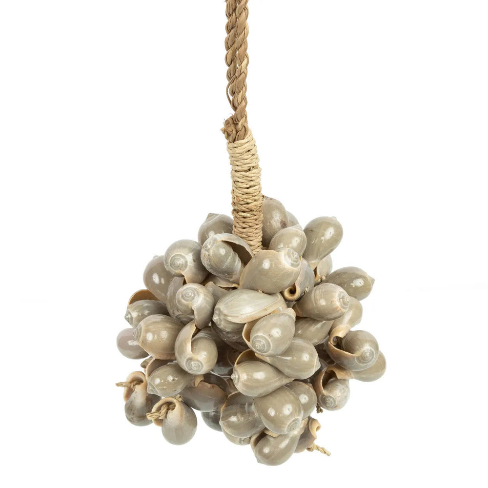 the-grey-shell-tassel