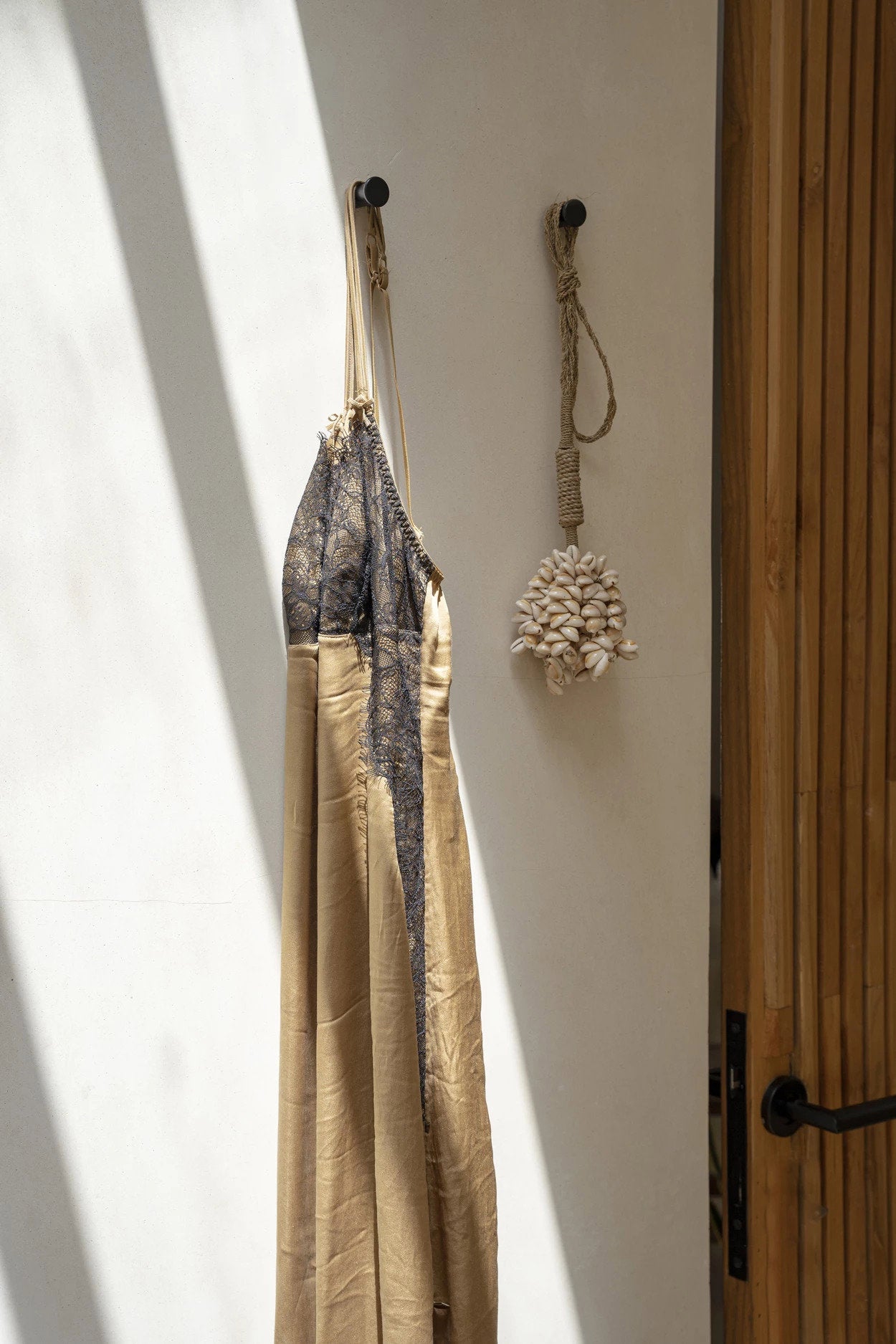 the-pink-shell-tassel