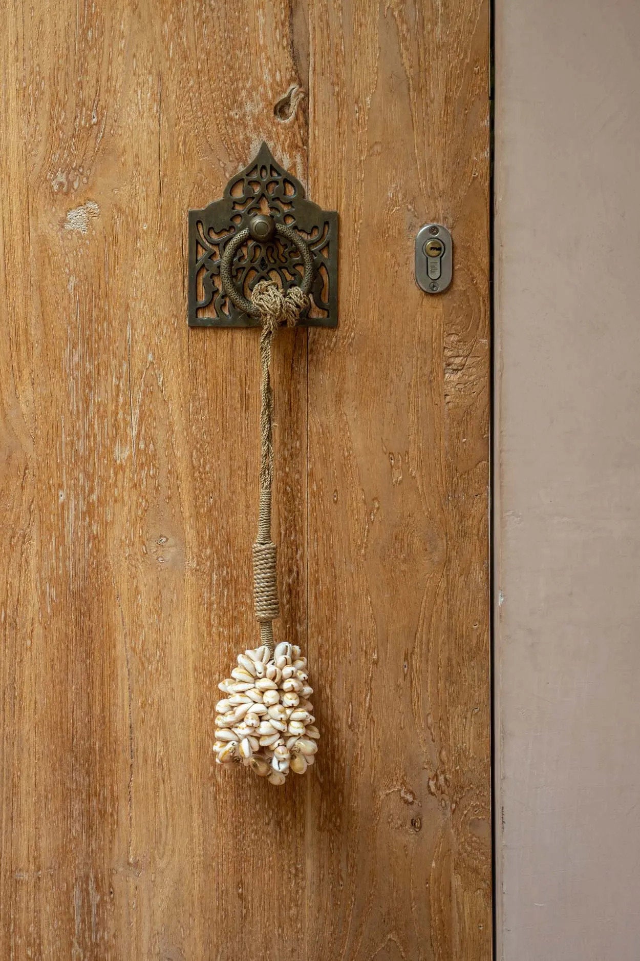 the-pink-shell-tassel
