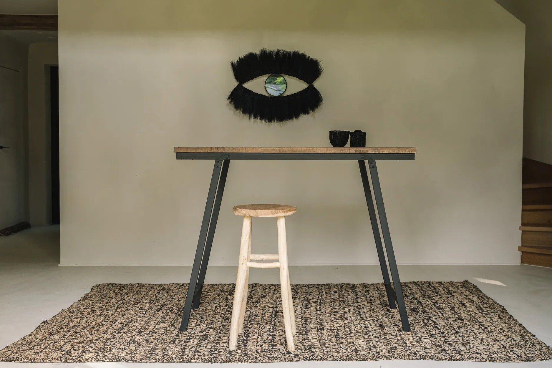 the-seagrass-carpet-natural-black-200x300