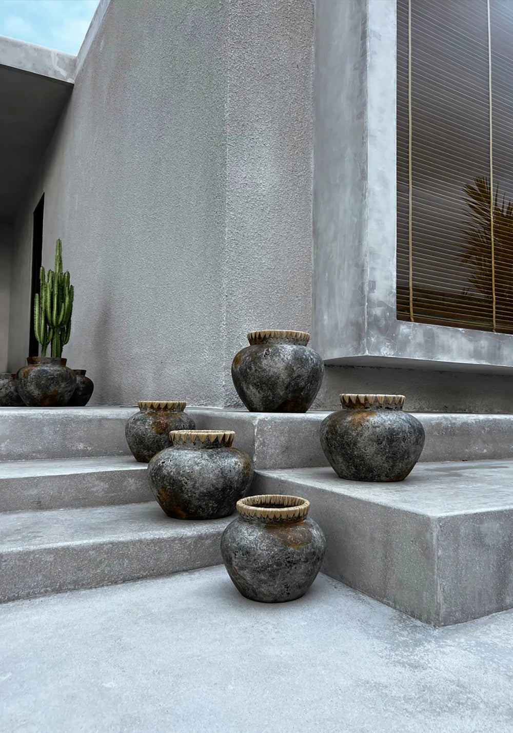 the-styly-vase-antique-grey-m