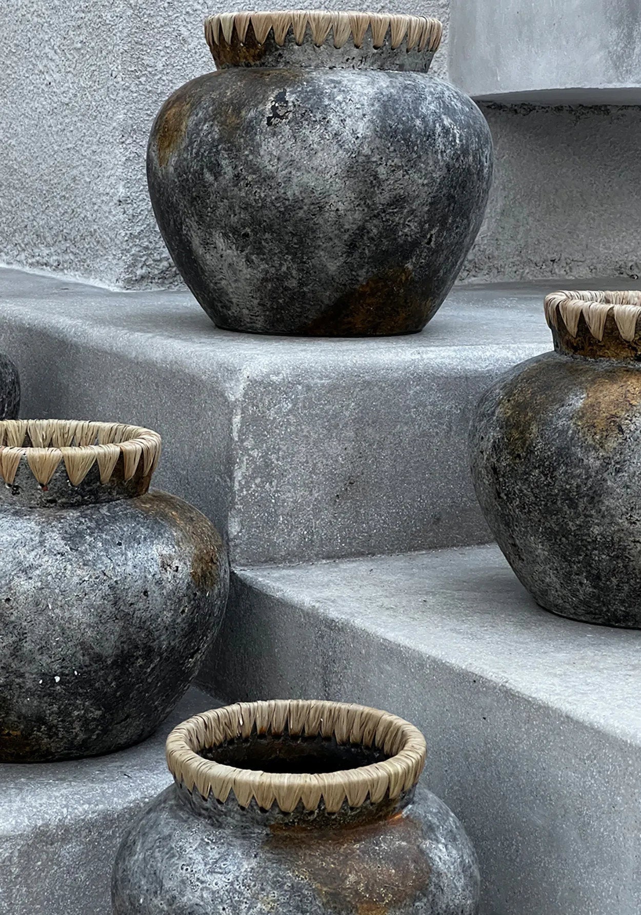 the-styly-vase-antique-grey-s