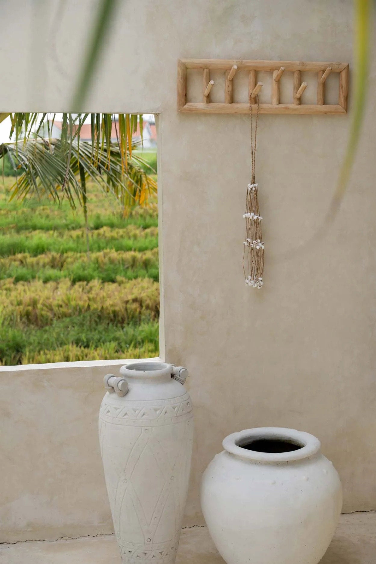 the-long-shell-tassel-white