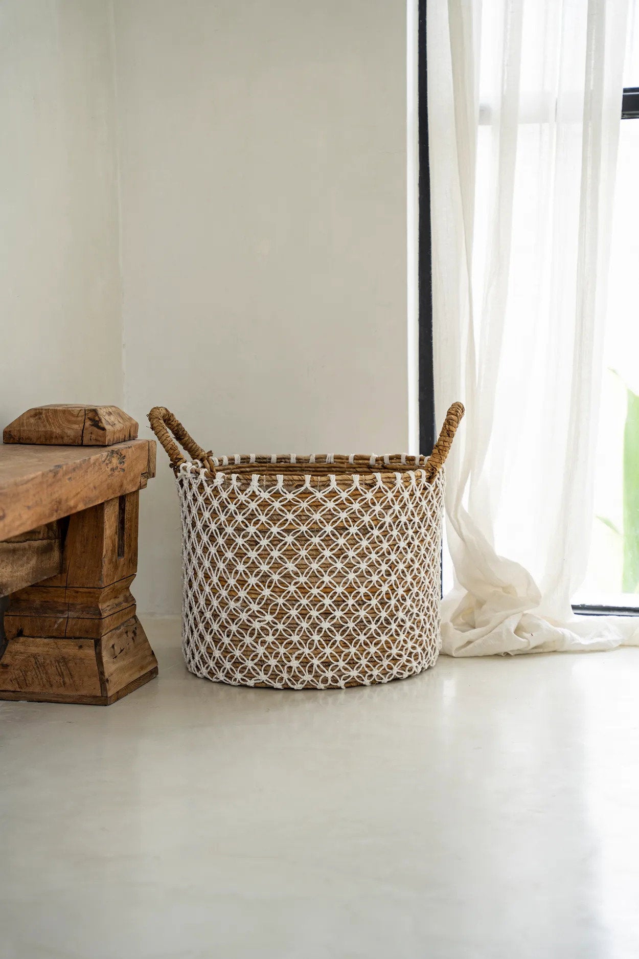 the-crossed-stitched-macrame-basket-m