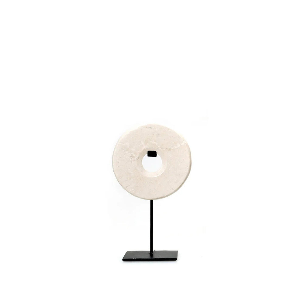 the-marble-disc-on-stand-white-s