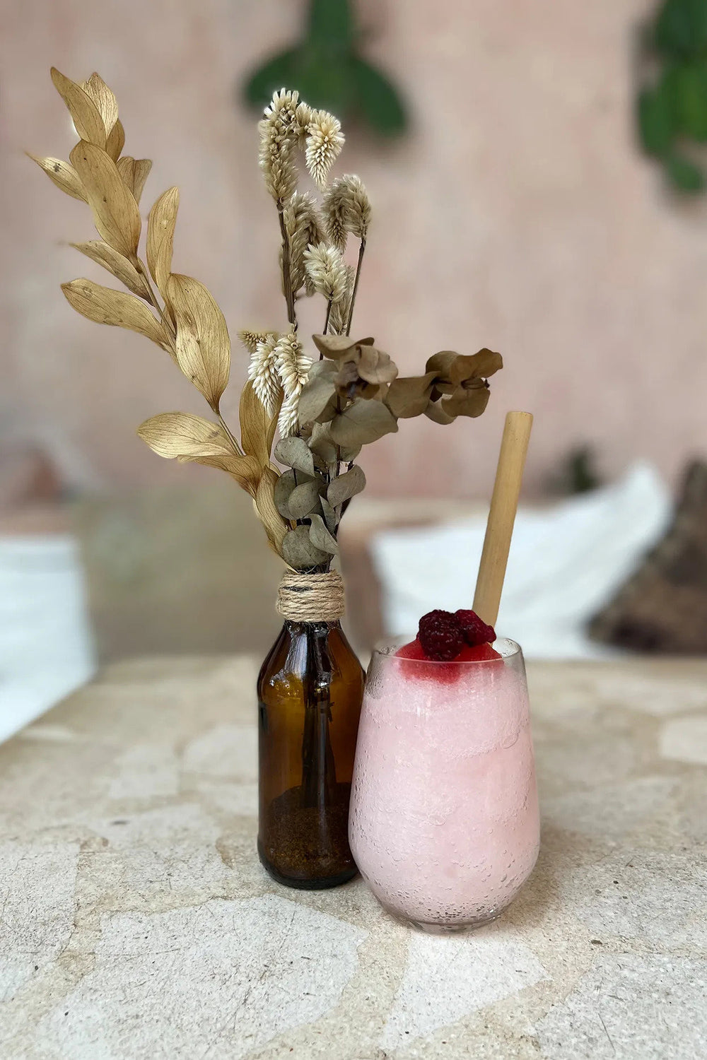 the-bamboo-straws-set-of-10-with-cleaning-brush