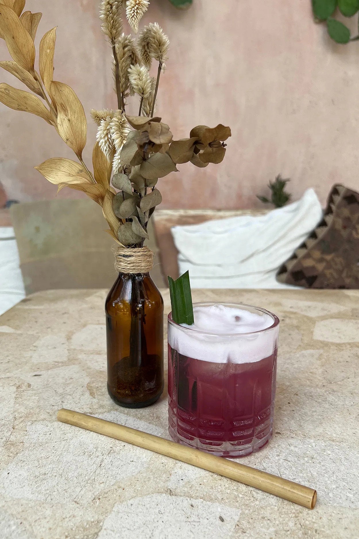 the-bamboo-straws-set-of-10-with-cleaning-brush