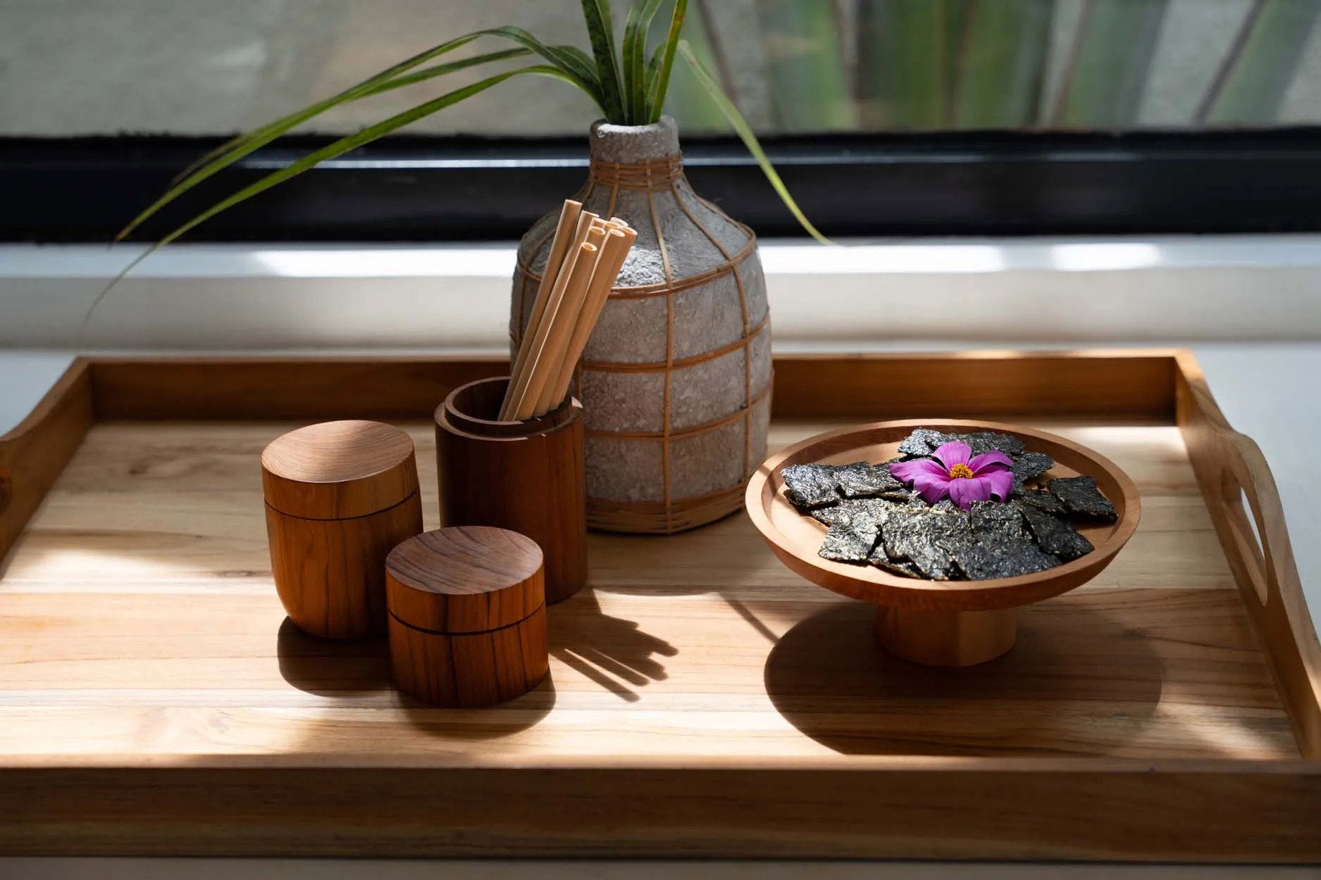 the-teak-root-jar-m