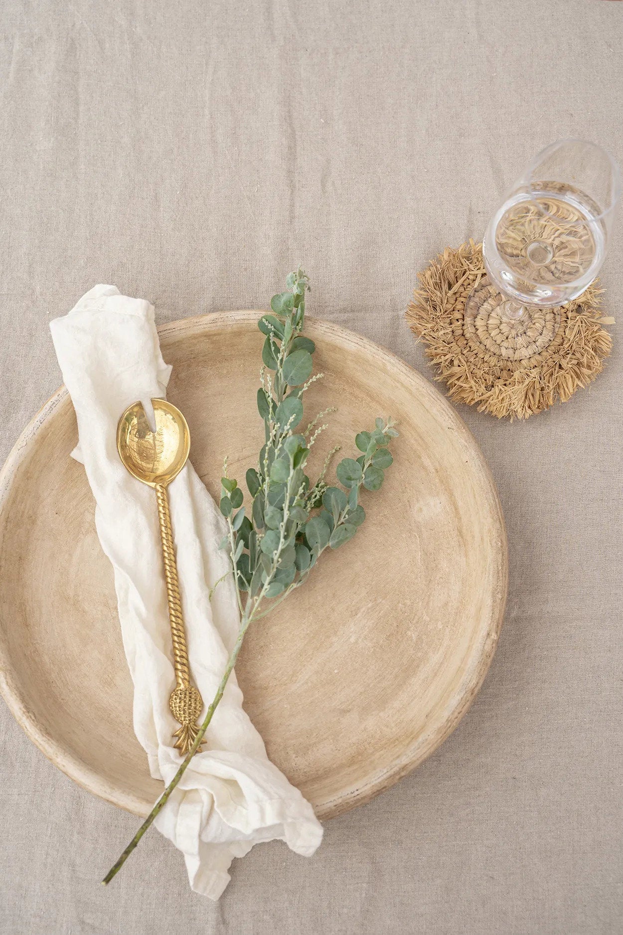 the-fringe-raffia-coaster-natural