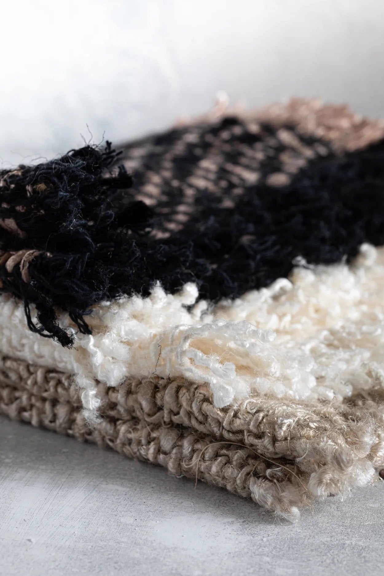 the-oh-my-gee-placemat-black-copper-set-of-4