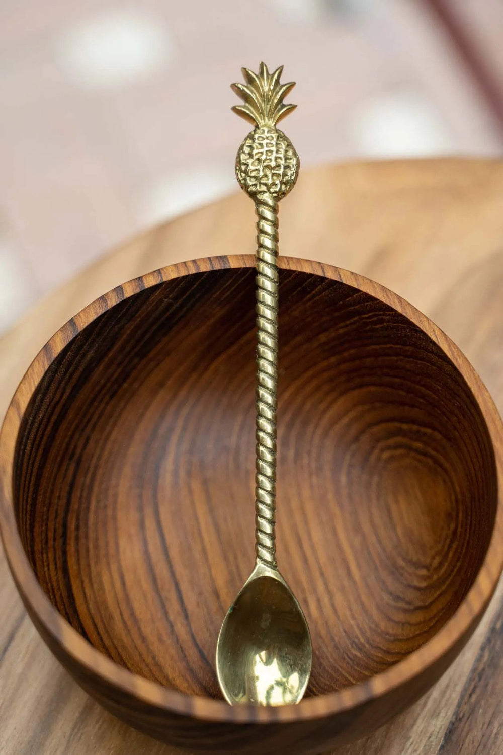 the-teak-root-salad-bowl-s