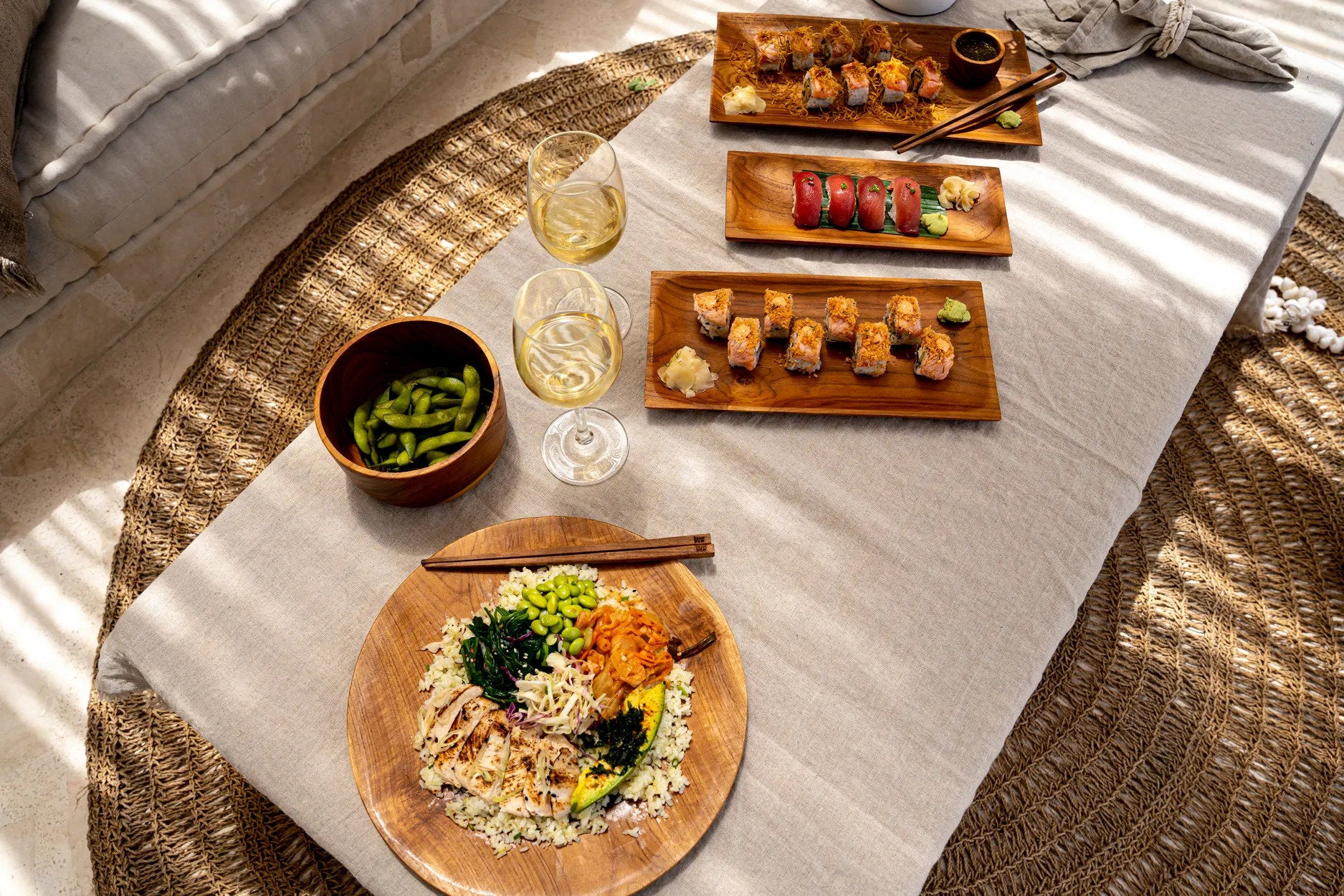 the-teak-root-sushi-plate-l