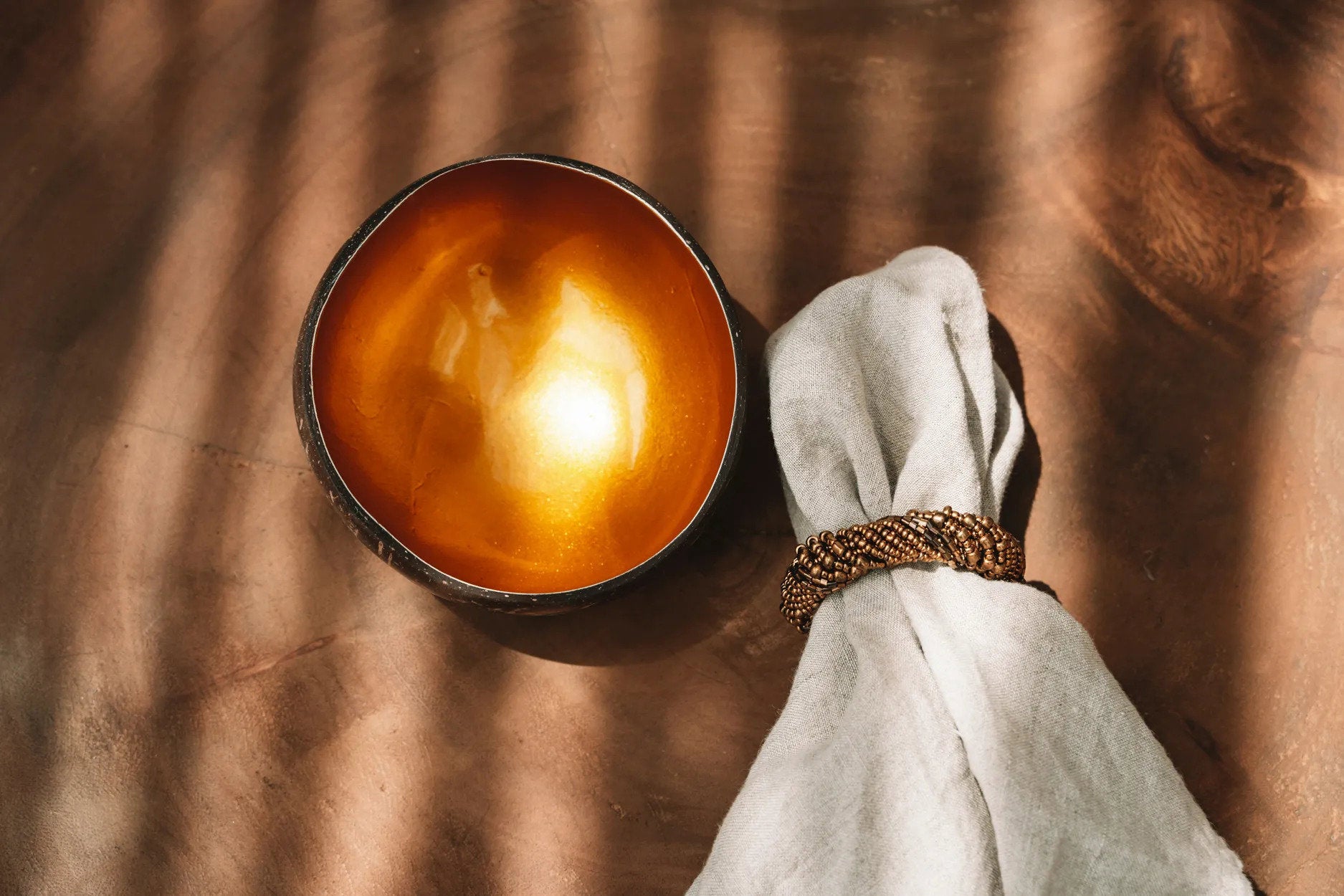 the-coco-food-bowl-natural-gold