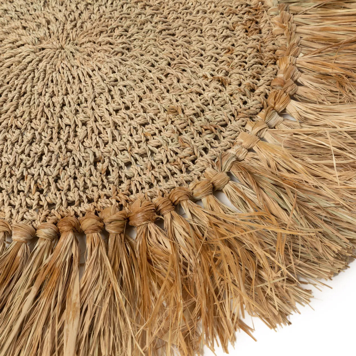 the-crochet-raffia-placemat-natural