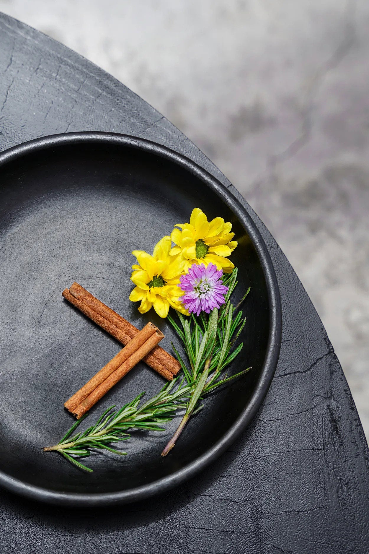 the-burned-classic-plate-black-s