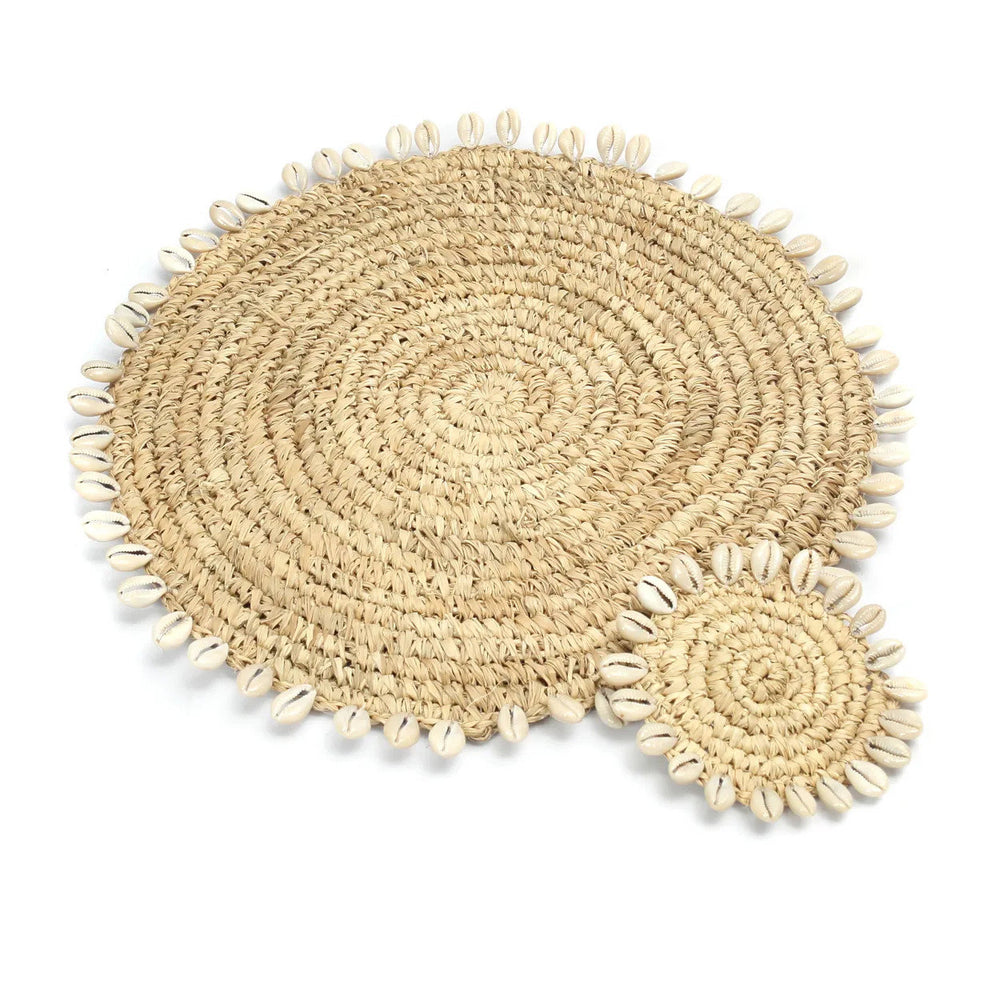 the-raffia-shell-coaster-natural