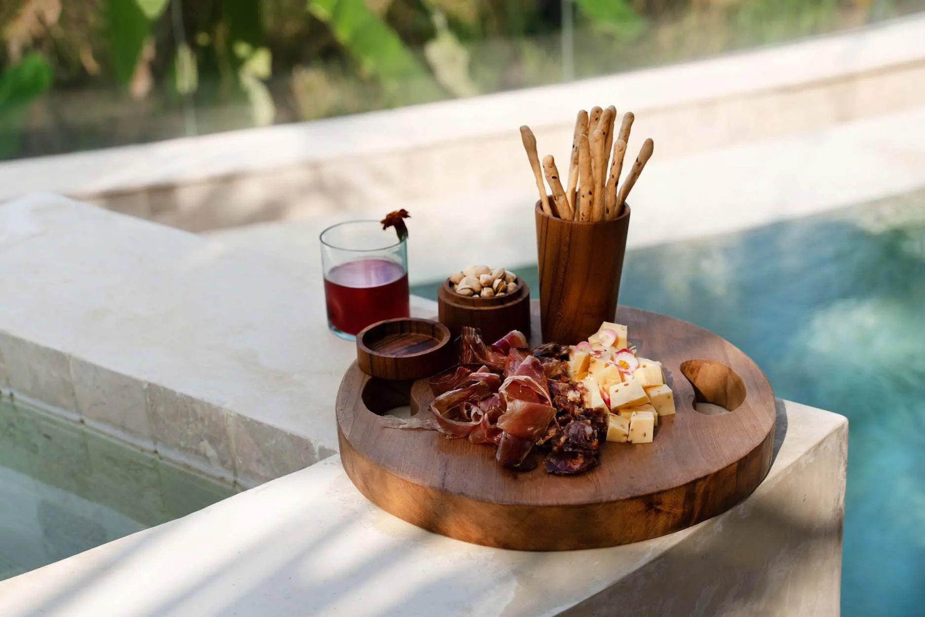 the-teak-root-tray-natural-l