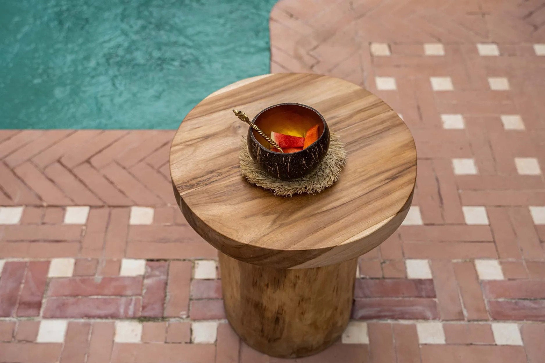 the-coco-food-bowl-natural-gold