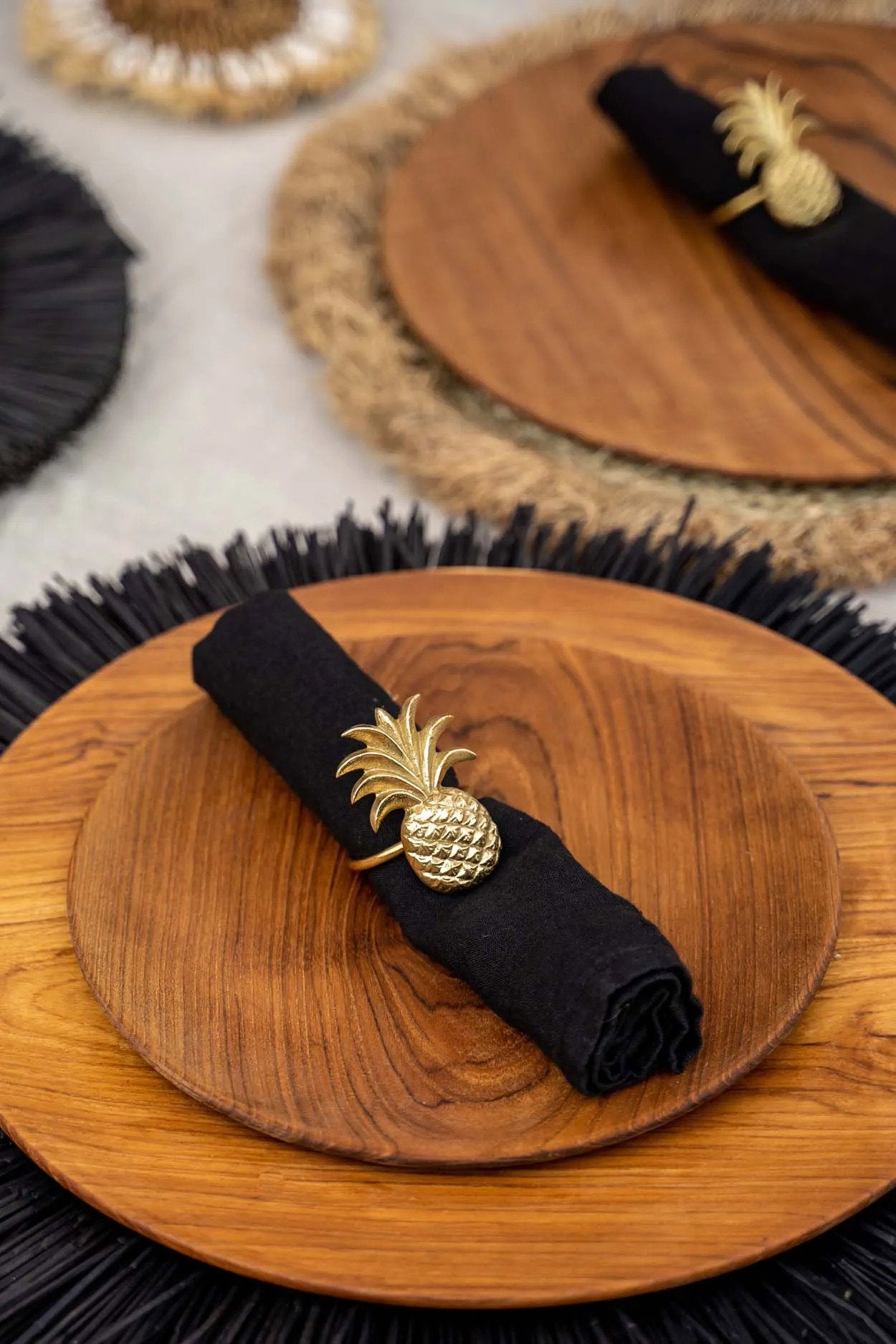 the-teak-root-round-plate-xl