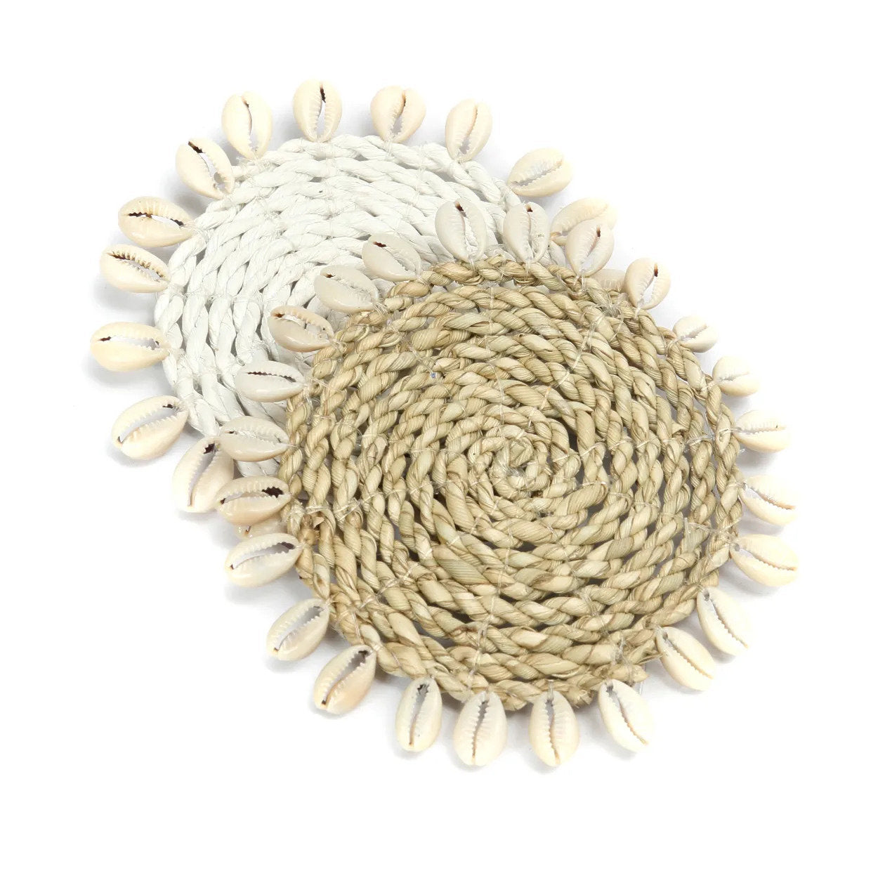 Natural seagrass shell coaster, adding a breezy, relaxed touch to coastal, bohemian, or minimalist interiors.