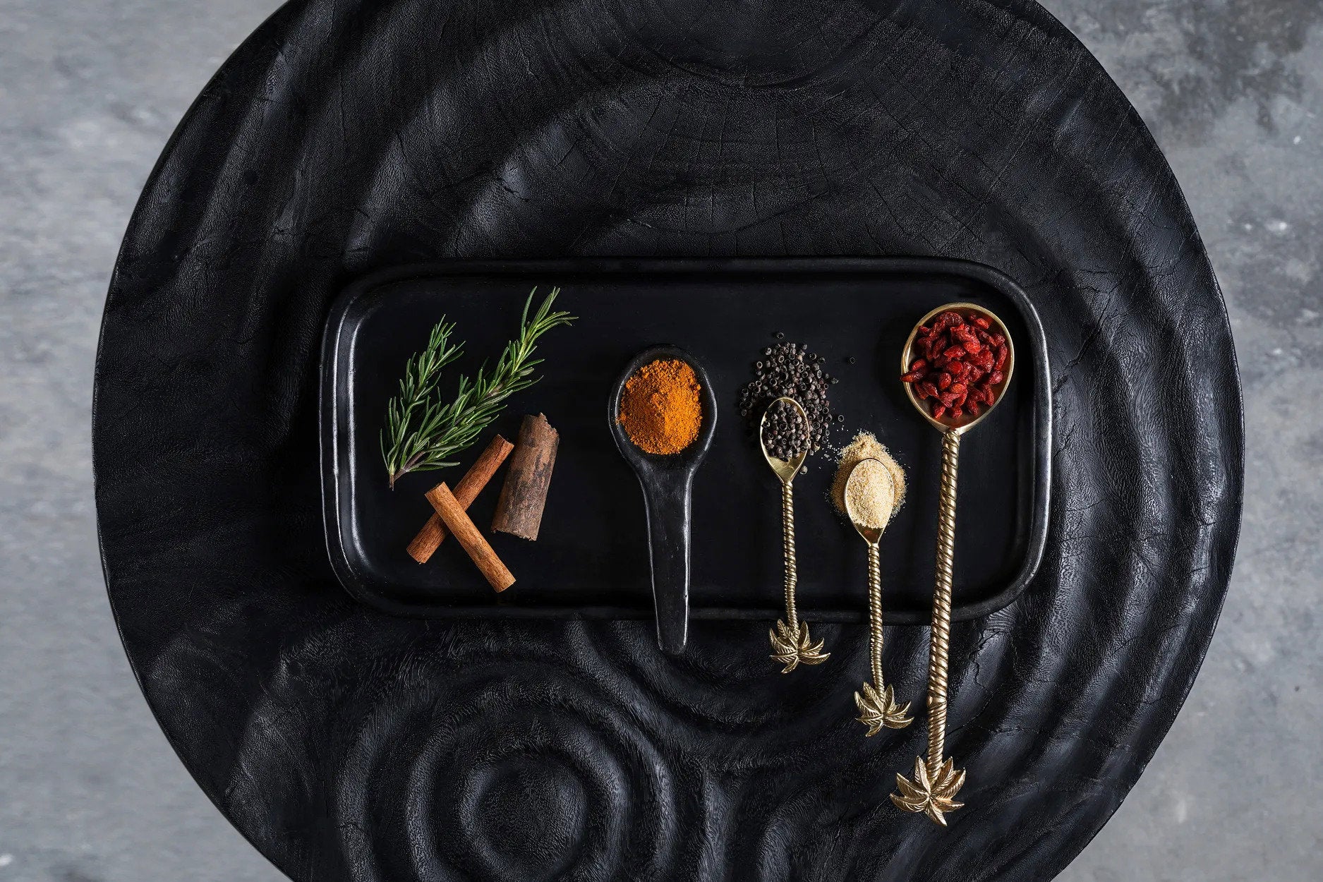 the-palm-tree-salad-spoon-gold