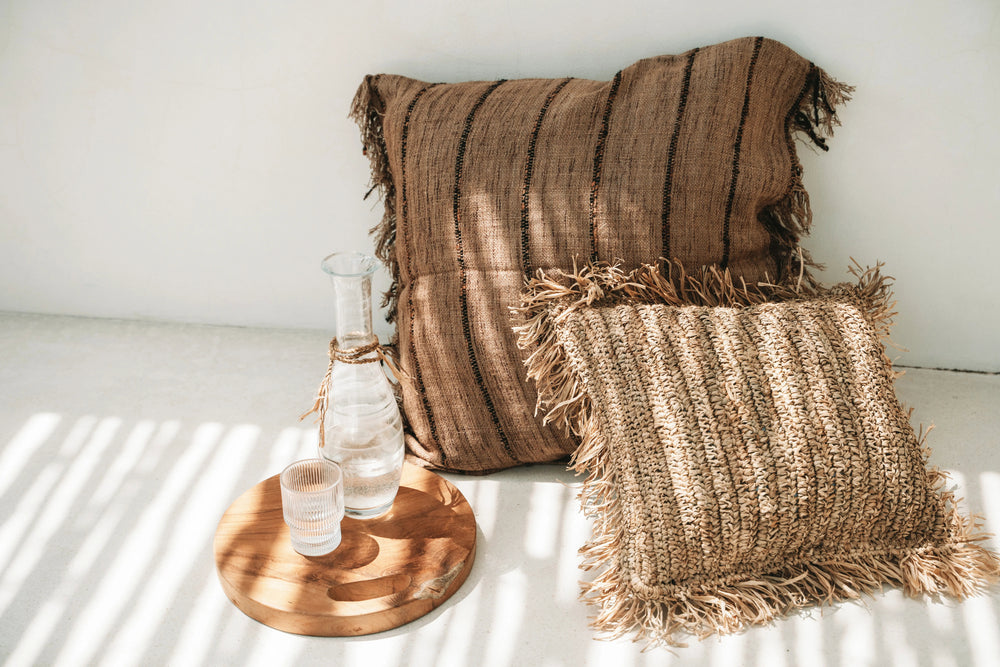 the-teak-root-tray-natural-s