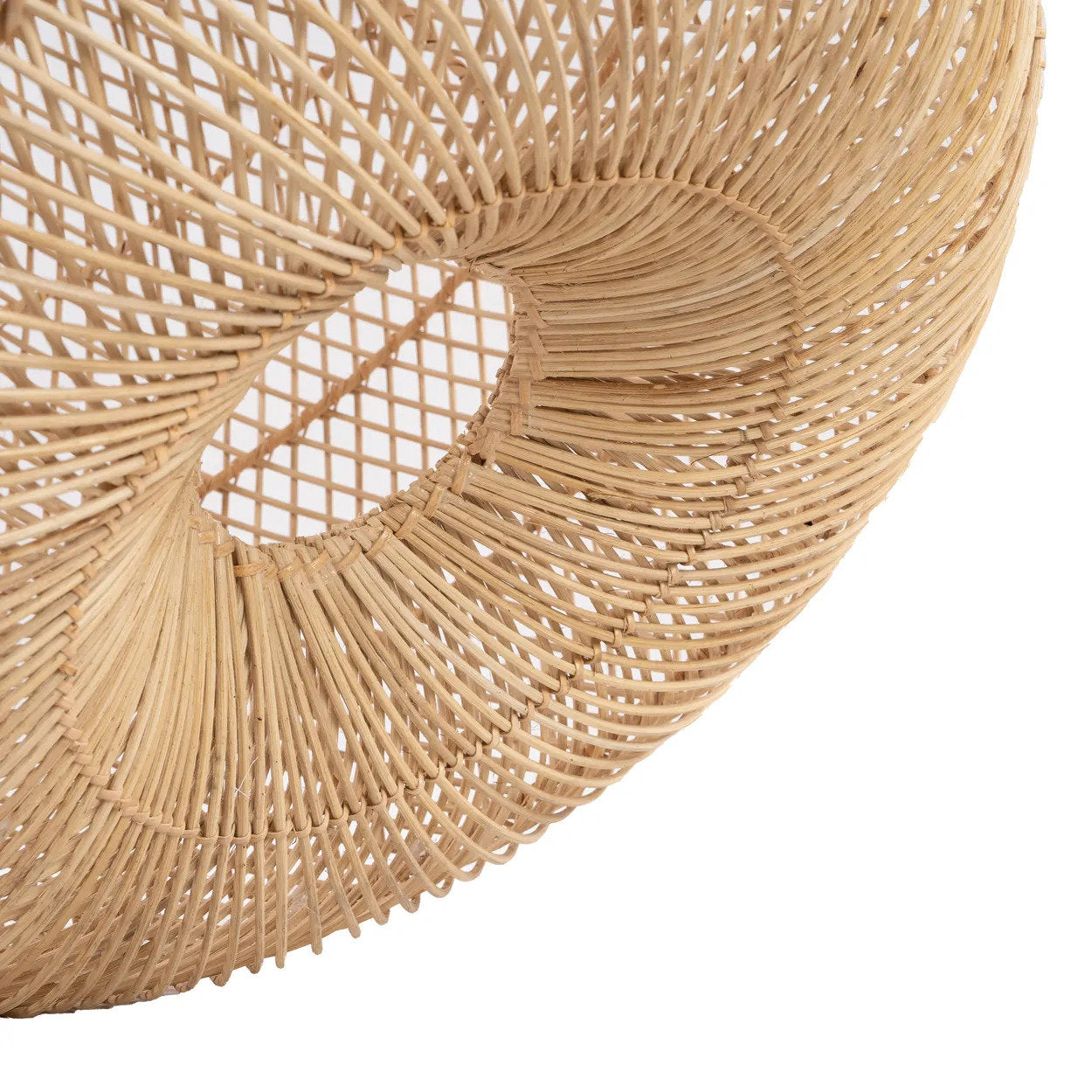 the-batu-bolong-pendant-natural-m