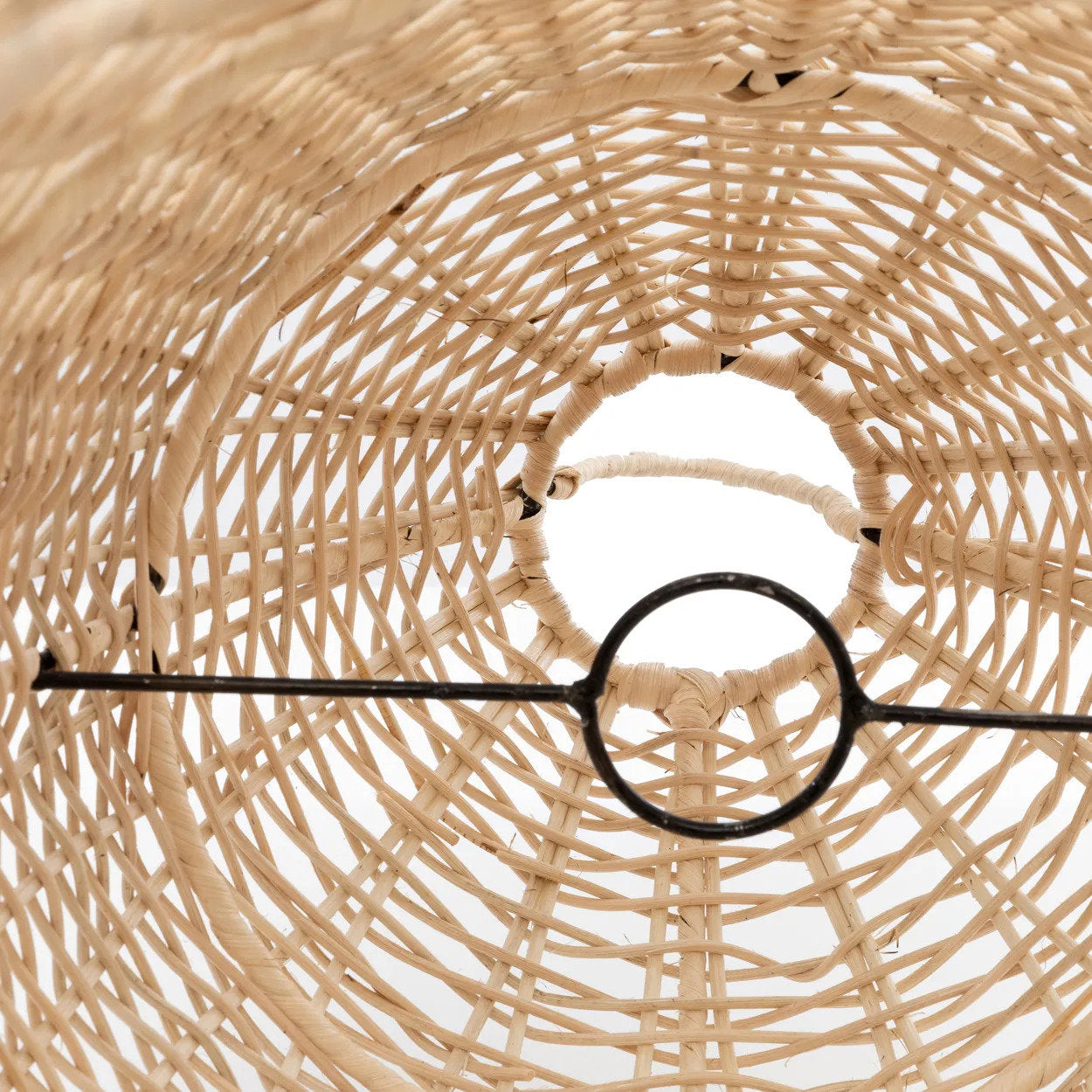 the-elba-pendant-natural-m
