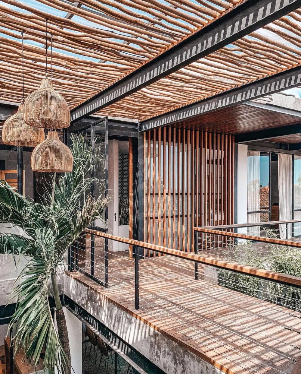 the-lobster-trap-pendant-natural-l