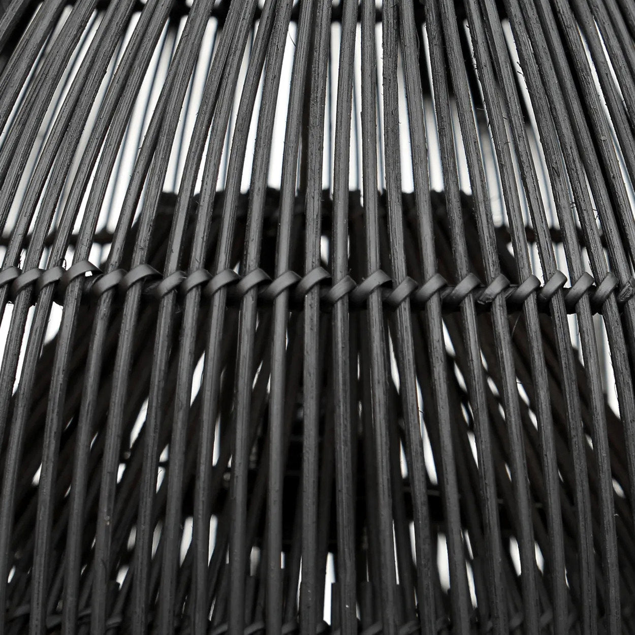 the-lobster-trap-pendant-black-l