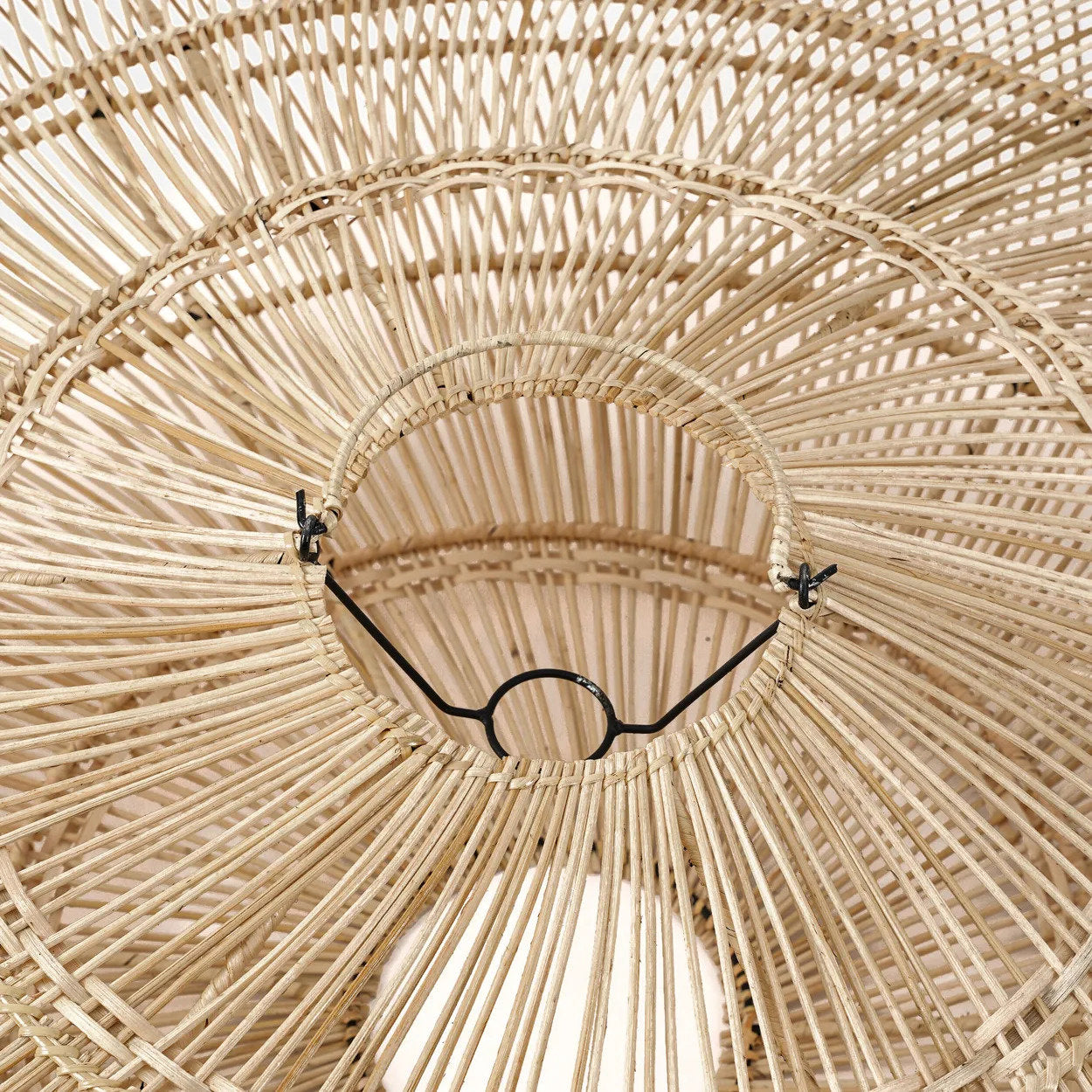 the-macaron-pendant-natural-xl