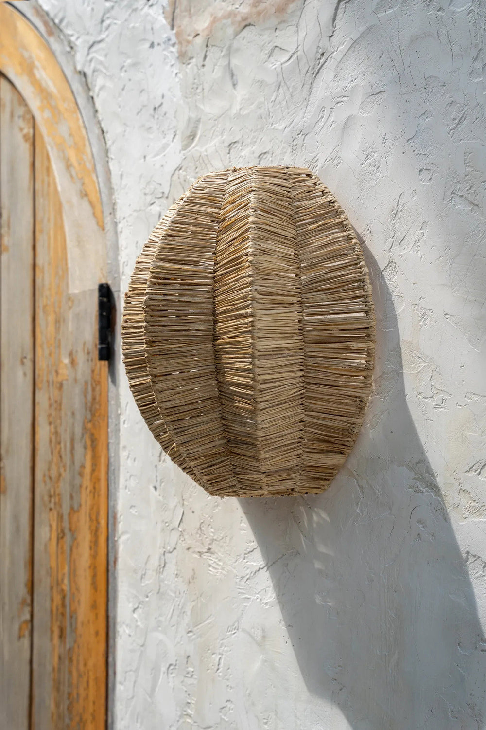 the-avanti-wall-applique-natural-m