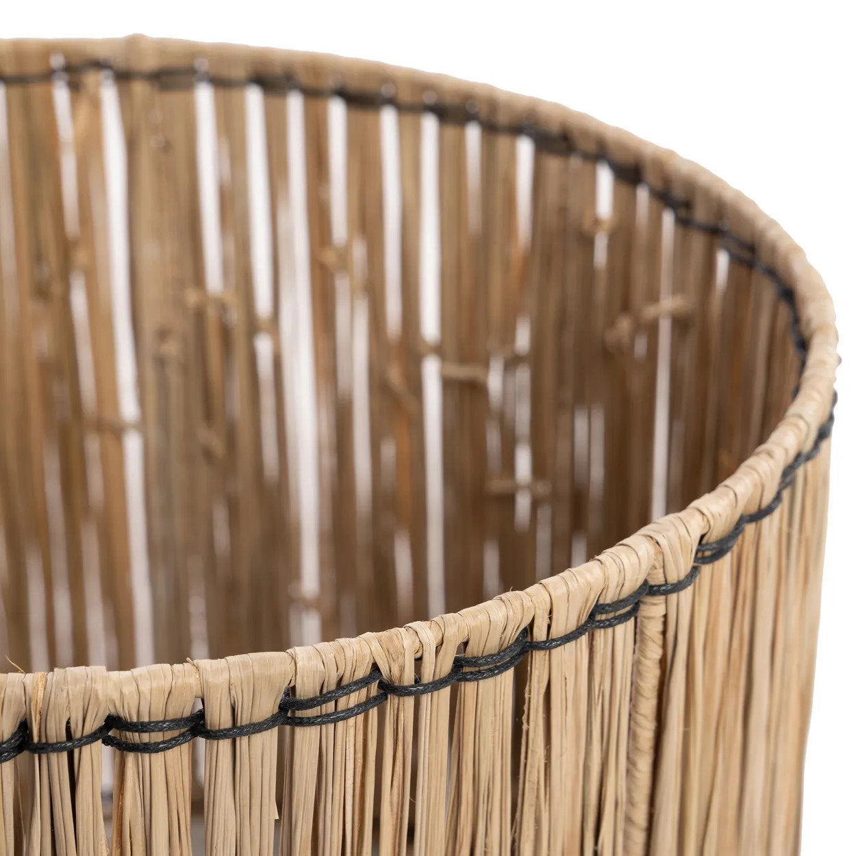 the-skiathos-table-lamp-natural-black