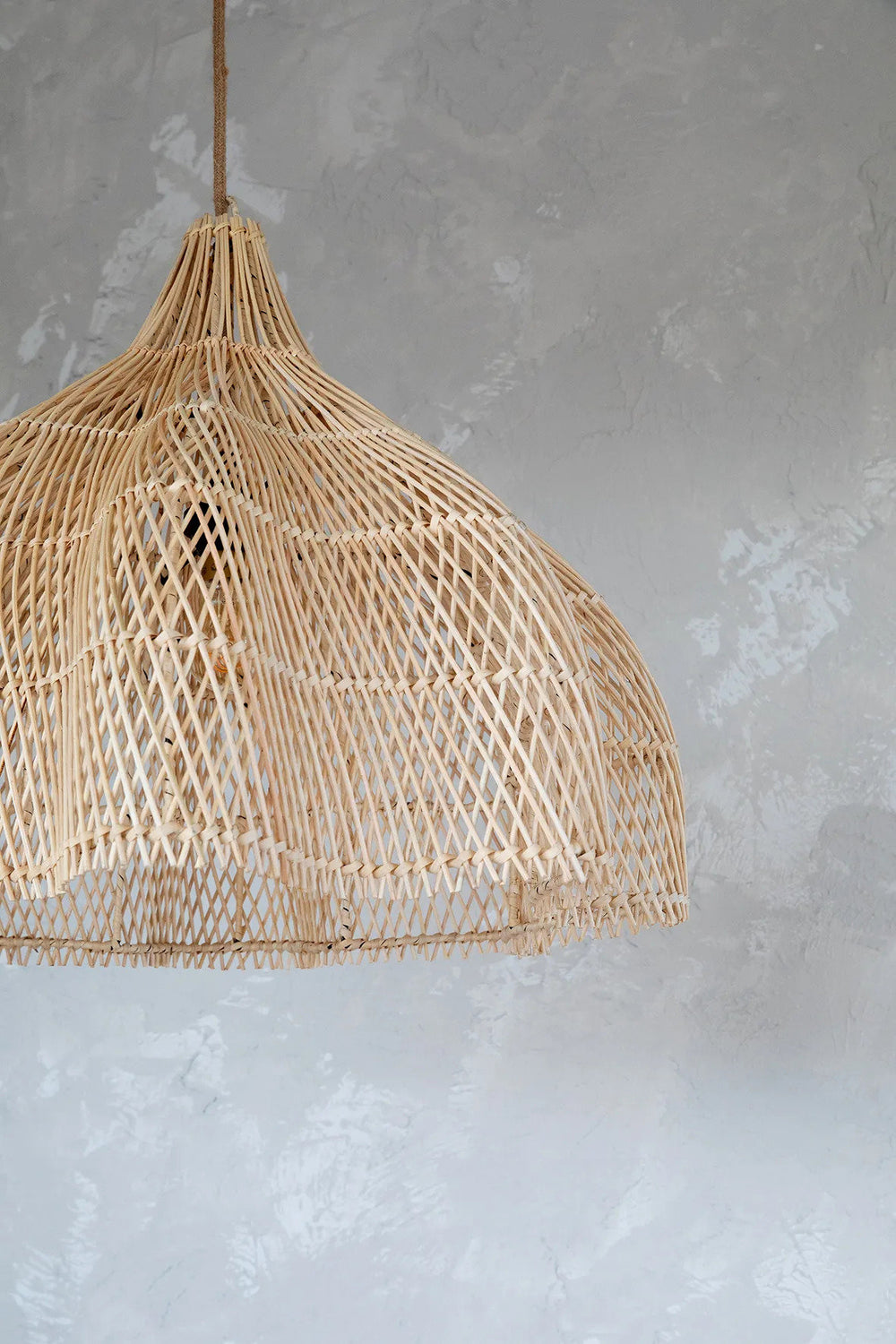 the-whipped-pendant-natural-m