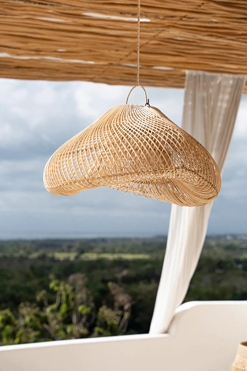 the-cloud-pendant-natural-m