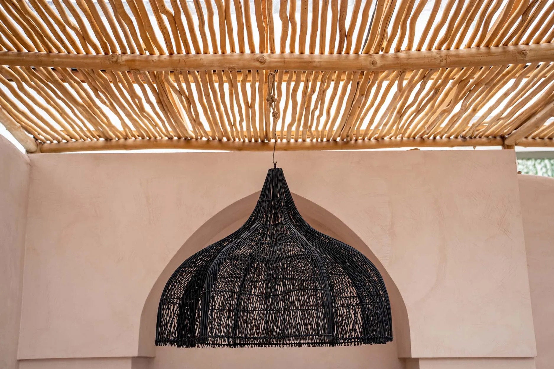 the-whipped-pendant-black-xl