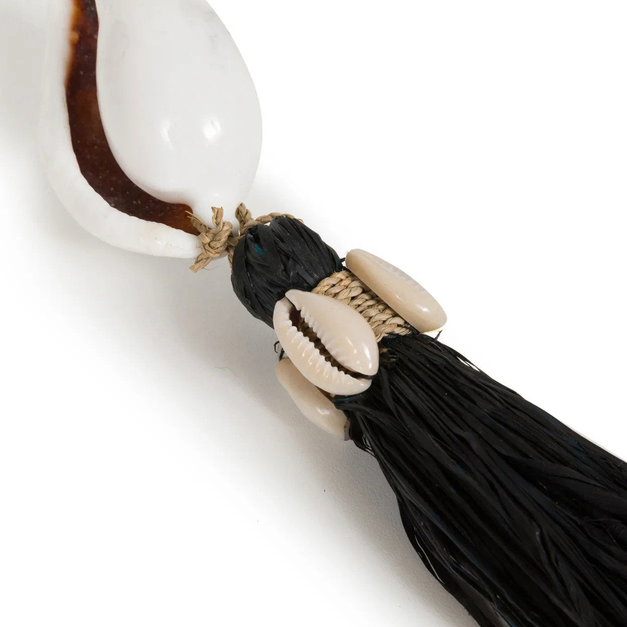 the-kubu-keychain-black-natural