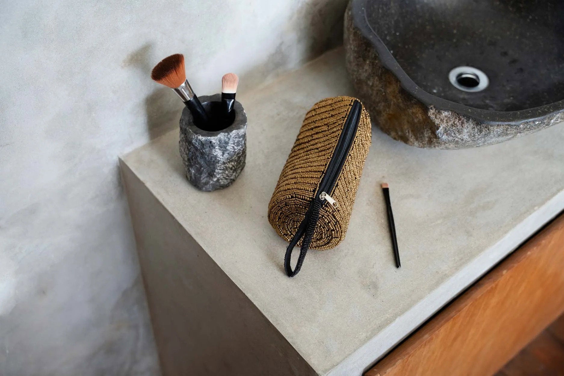 the-pencil-case-gold