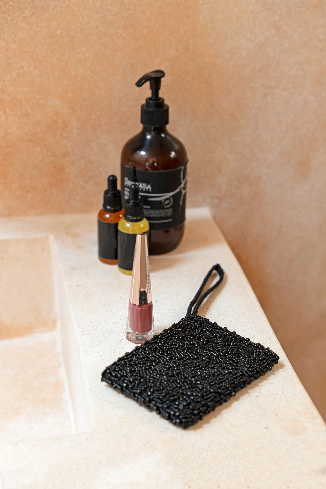 the-black-pearl-wallet