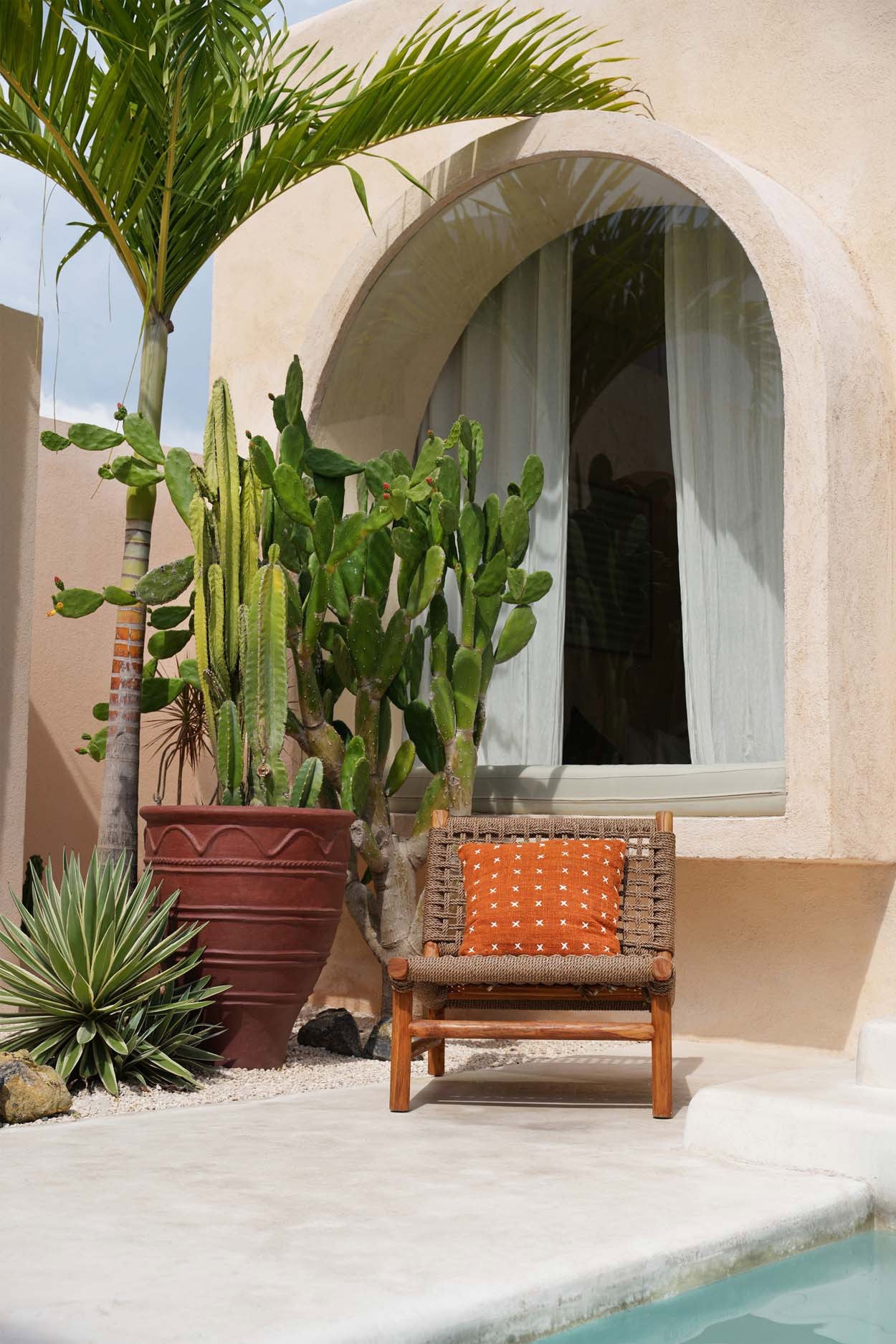 Add earthy charm with the Zillion Kiss terracotta cushion cover