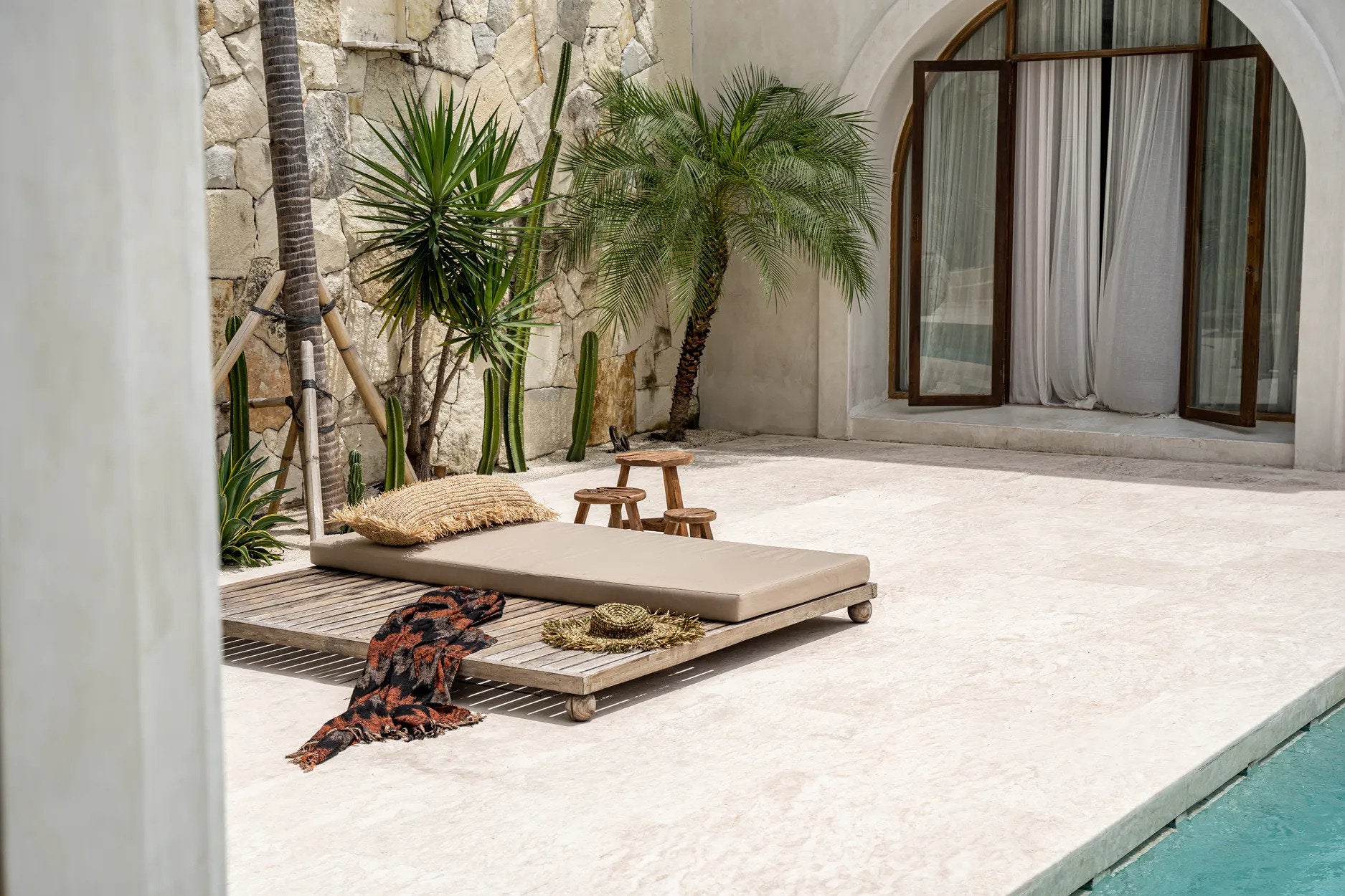 the-sil-vous-plaid-black-orange