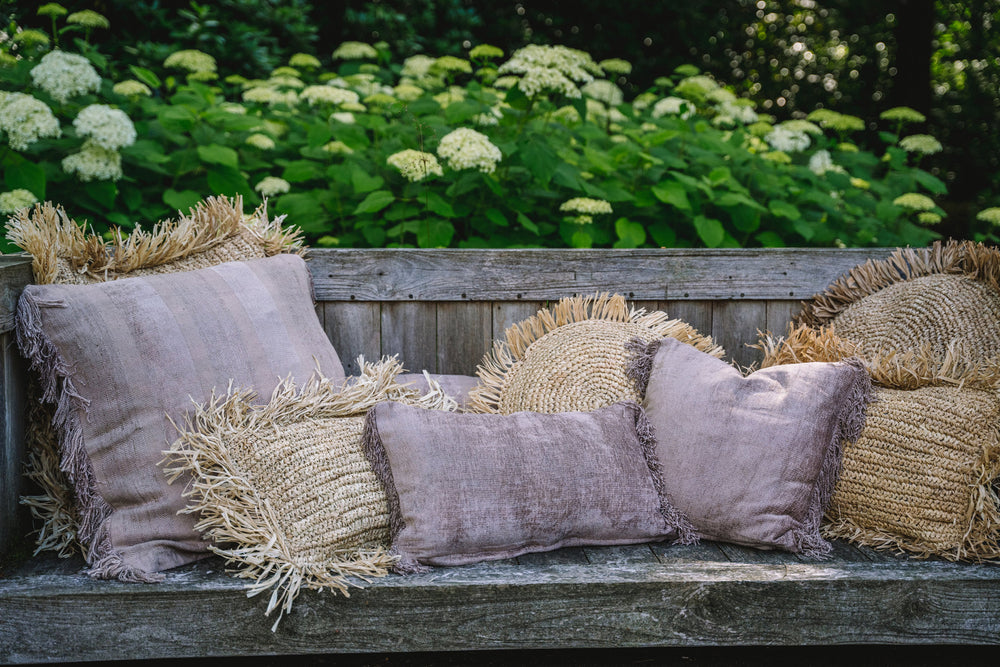 the-oh-my-gee-cushion-cover-concrete-velvet-30x50