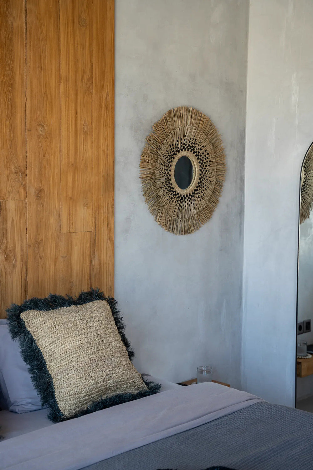 the-raffia-cushion-cover-square-natural-black-60x60