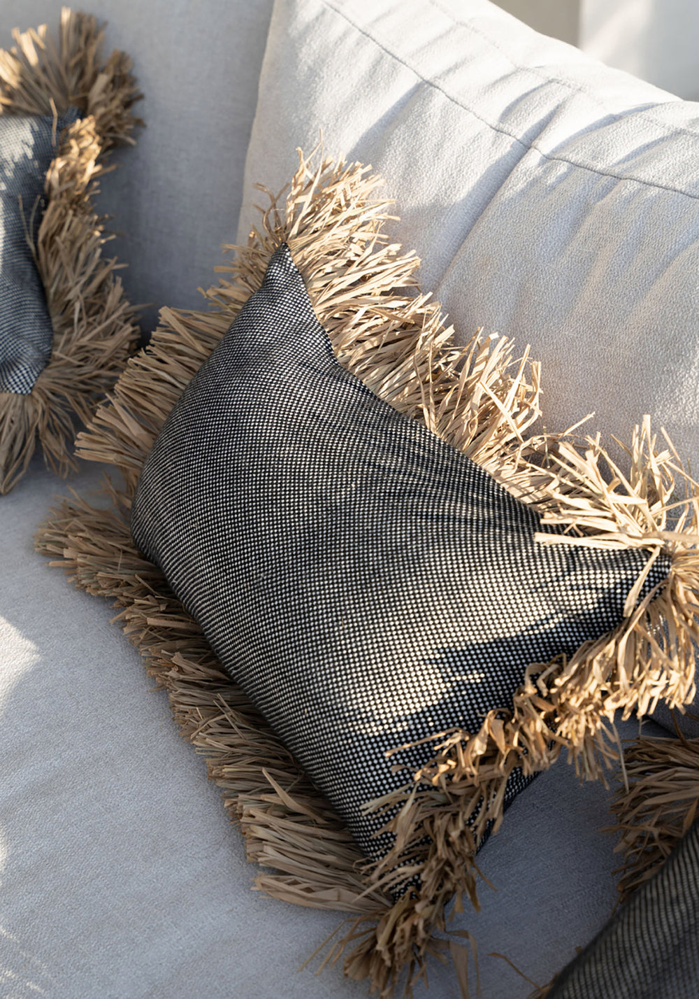 the-cotton-bonita-cushion-cover-natural-black-30x50